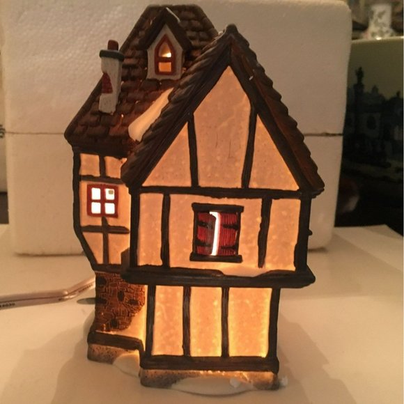 Dept 56 Tutbury Printer Dickens Village Lighted Christmas Building - 1990 - Picture 6 of 11